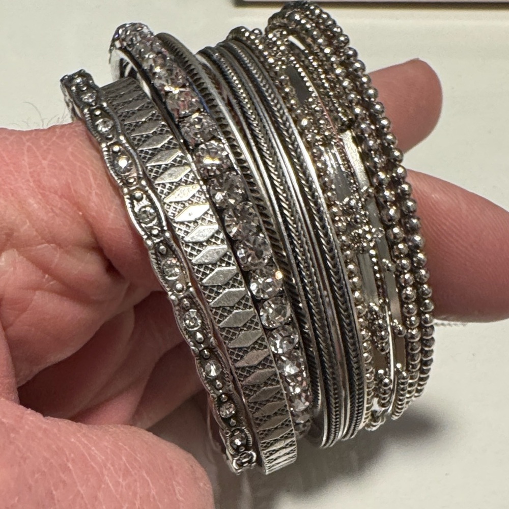 Chico’s Silver Tone Stackable Bangle Bracelet Set… - image 3